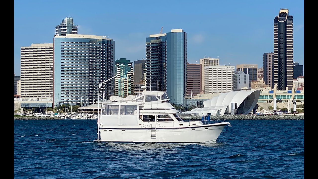 Видеообзор траулера Gulfstar 38 Powerboat 1981 года выпуска. Продаётся в Сан-Диего, Калифорния.