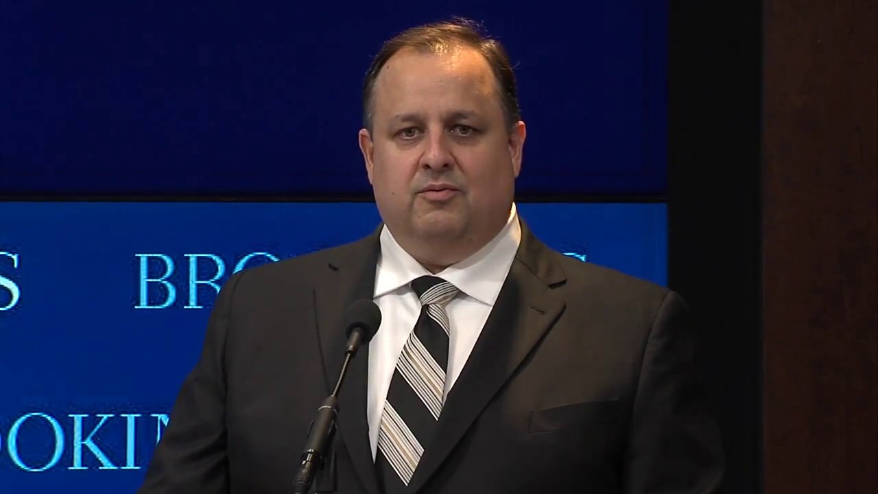 Walter Shaub: Justice Scalia warned of the ethics dilemma Trump faces