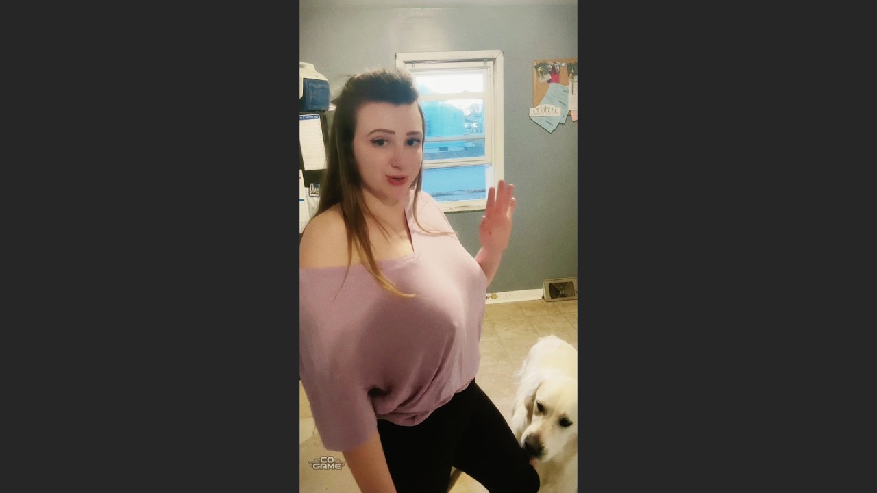 Routines 💖 Beautiful Woman Playful Dance While Cooking ✨