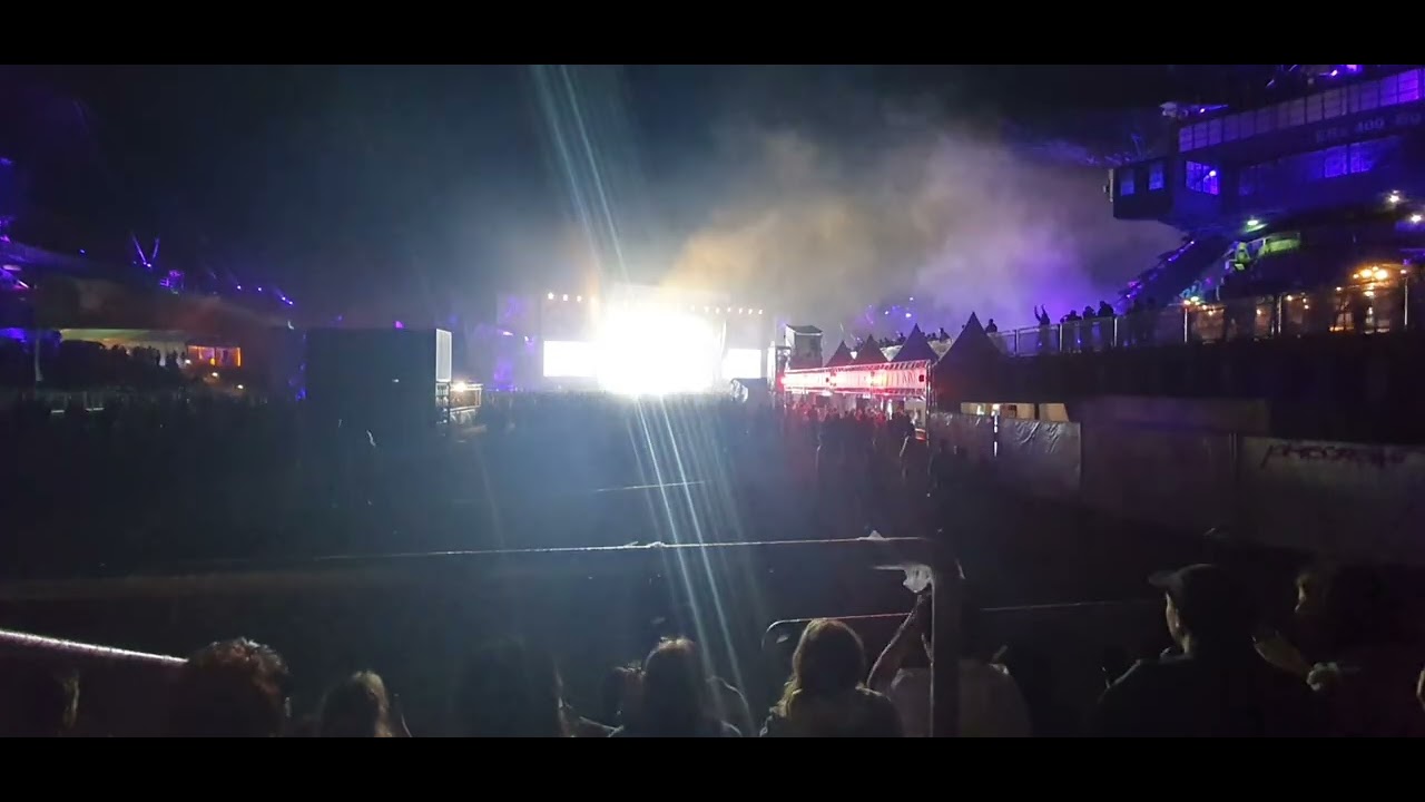 SXTN von party zu party #Juju #splash2022