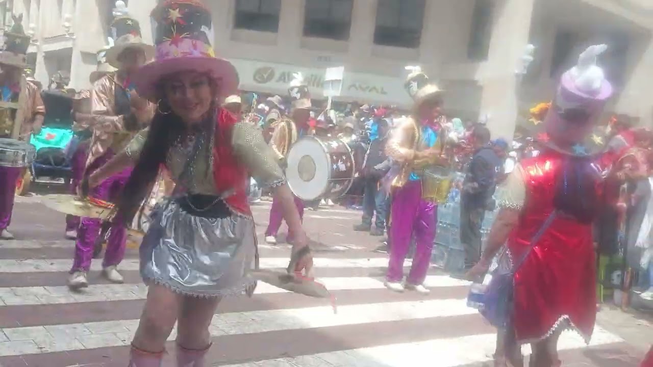Carnaval es de negros y blancos 