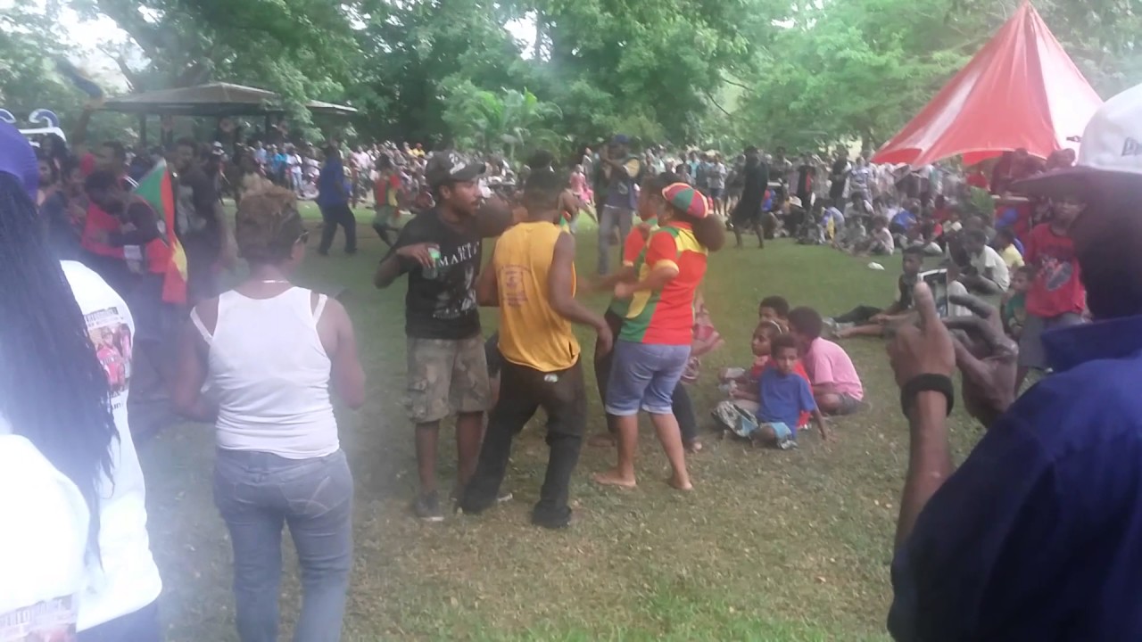 Avisat ..Bluff inn..Java Una kunava..