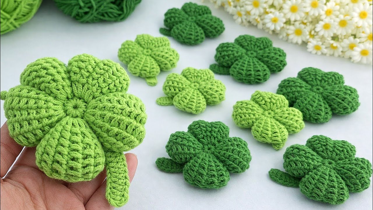 💰 I made 50 in one day and I sold them all! This is the best easy decorative flowers crochet..