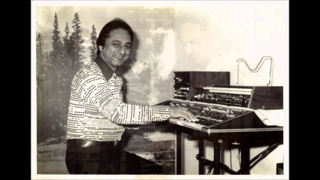 Charanjit Singh - CHAKKE MEN CHAKKA played on Transichord (1971)