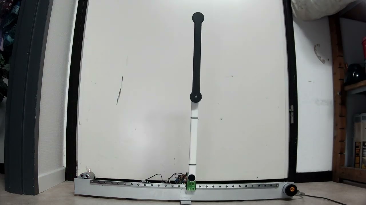 Double inverted pendulum on a cart, controlled by Arduino linear PID