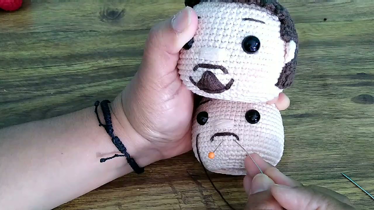 Amigurumi (Ironman)6ta parte , detalles de ambas caritas
