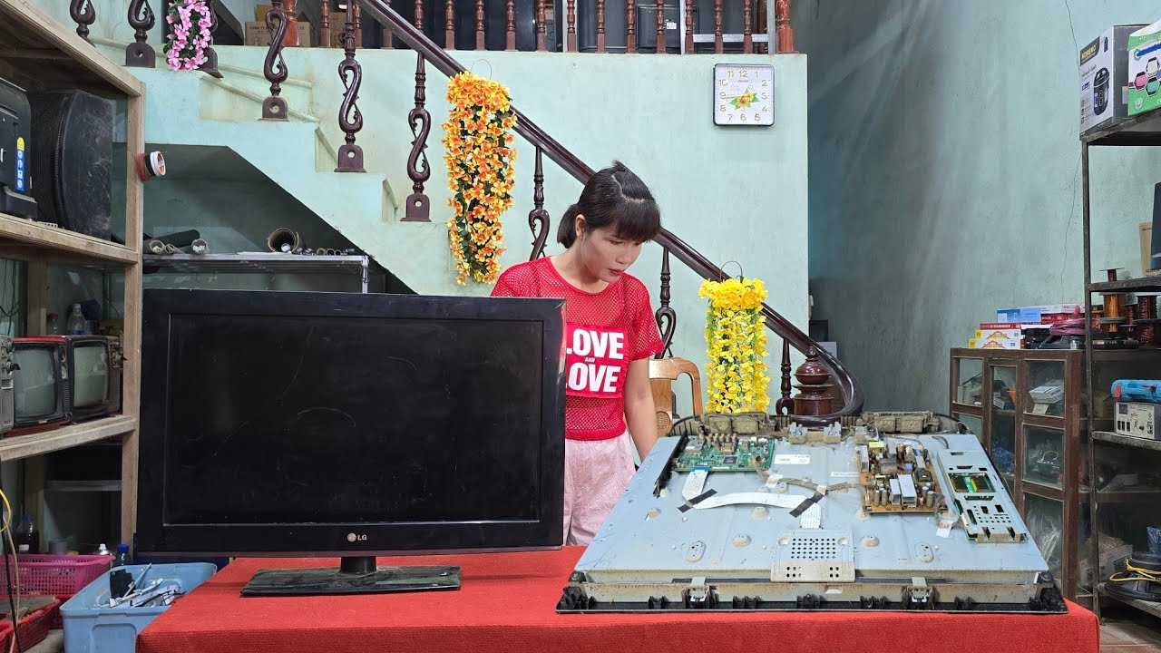 Repair and restore old LG 32 TV / Hải daily life