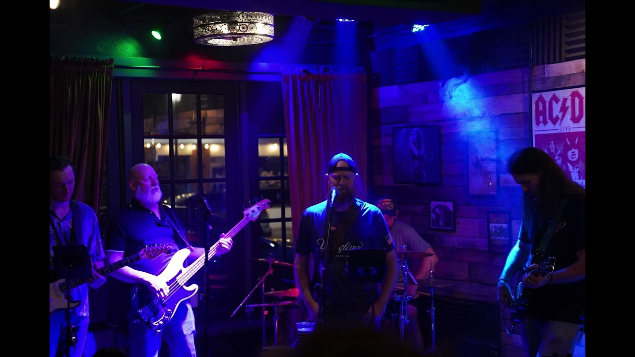 The Twisted Oak Band  Ain't No Sunshine