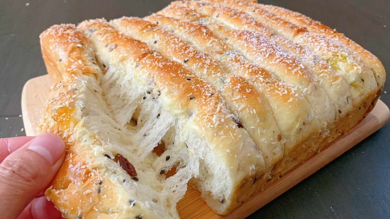 add Whipping cream to flour to make the bread super soft ！Whipping cream bread💯 simple bread recipe