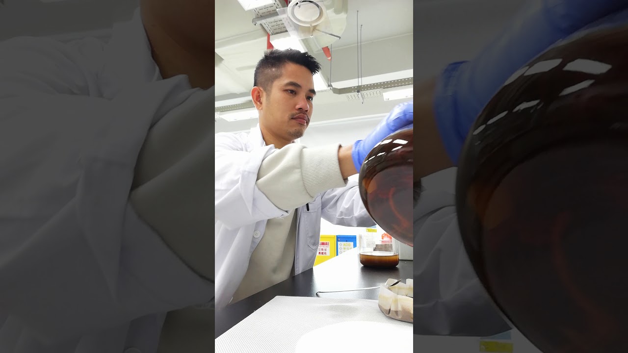 Mill wood lignin extraction at the Biomass and Bioenergy Lab, SNU