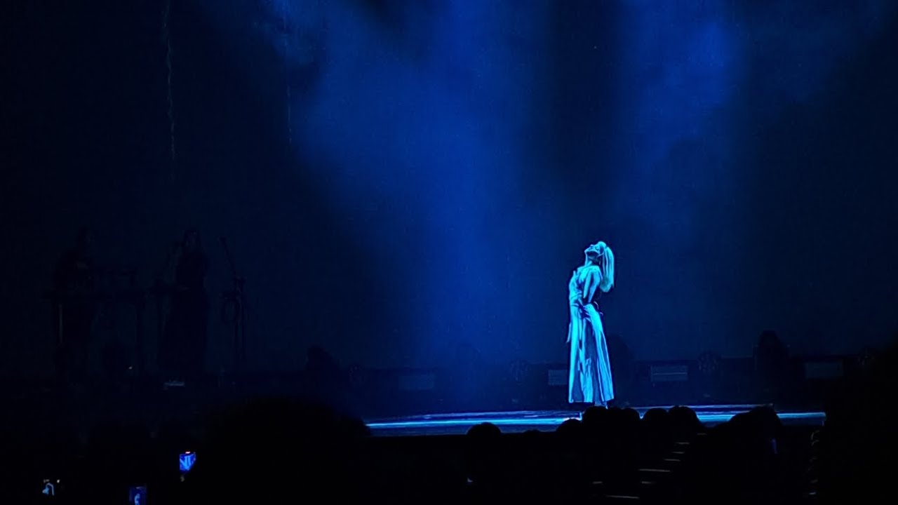 250222 오로라 AURORA 내한공연 What happened to the heart? live in Seoul full video