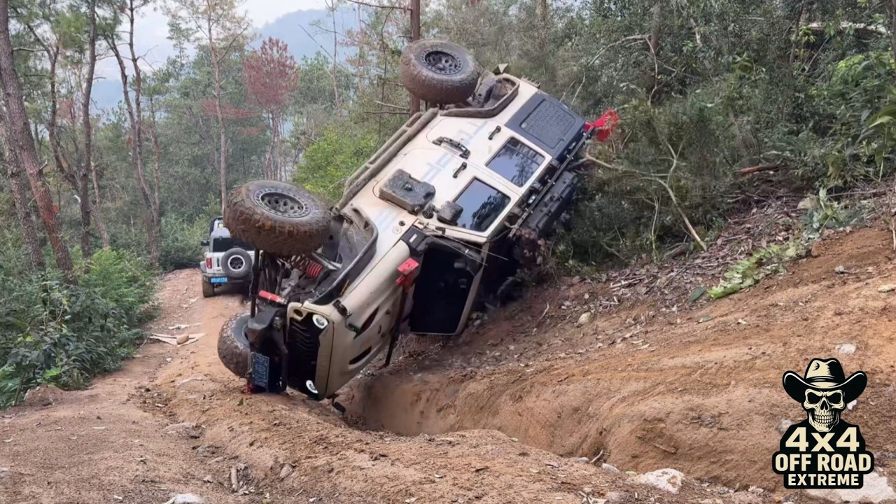 Ultimate 4x4 Off-Road Madness – Fails, Crashes & Epic Recoveries!