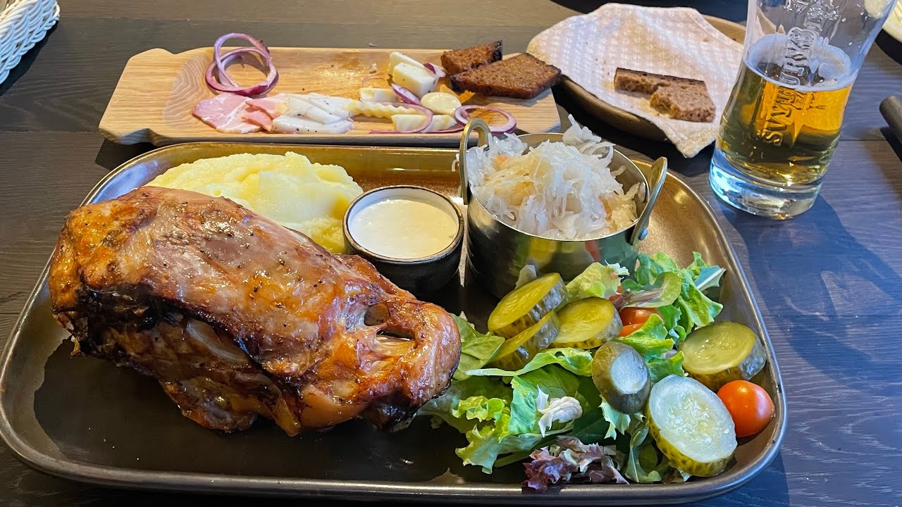 Where to eat traditional & cheap Lithuanian food in Vilnius - food review