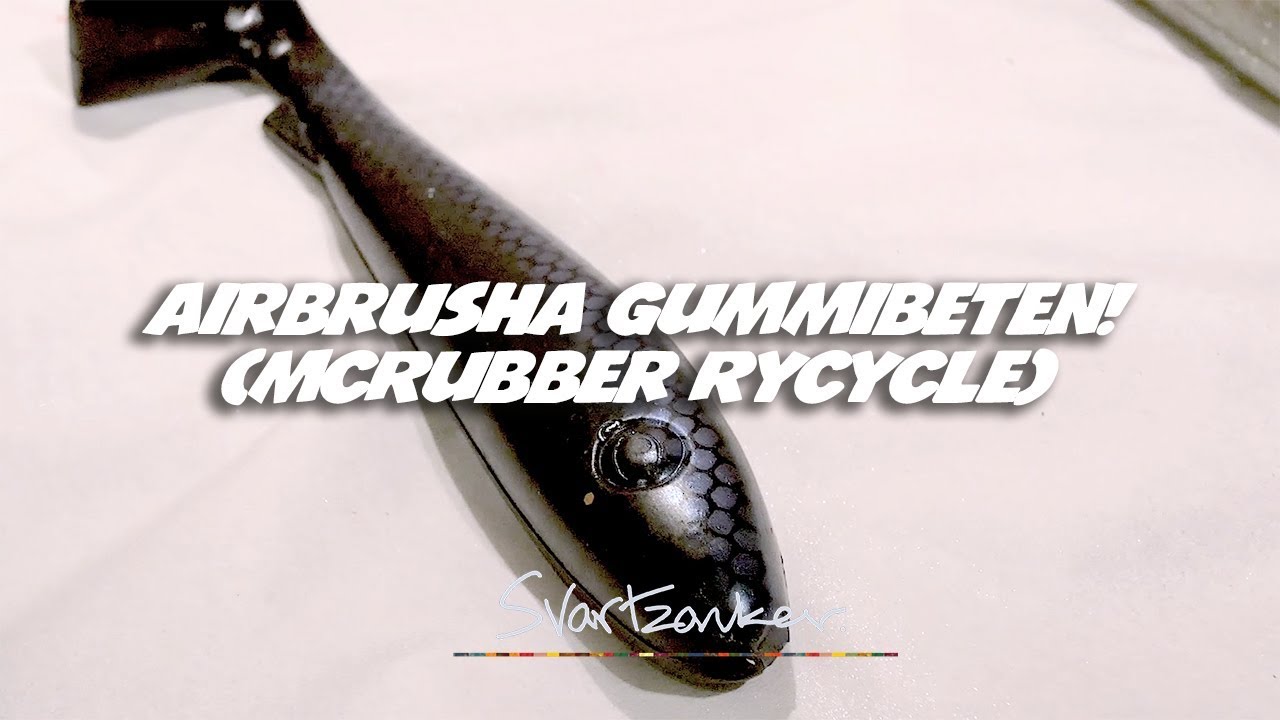 McRubber Recycle geting some airbrush paint