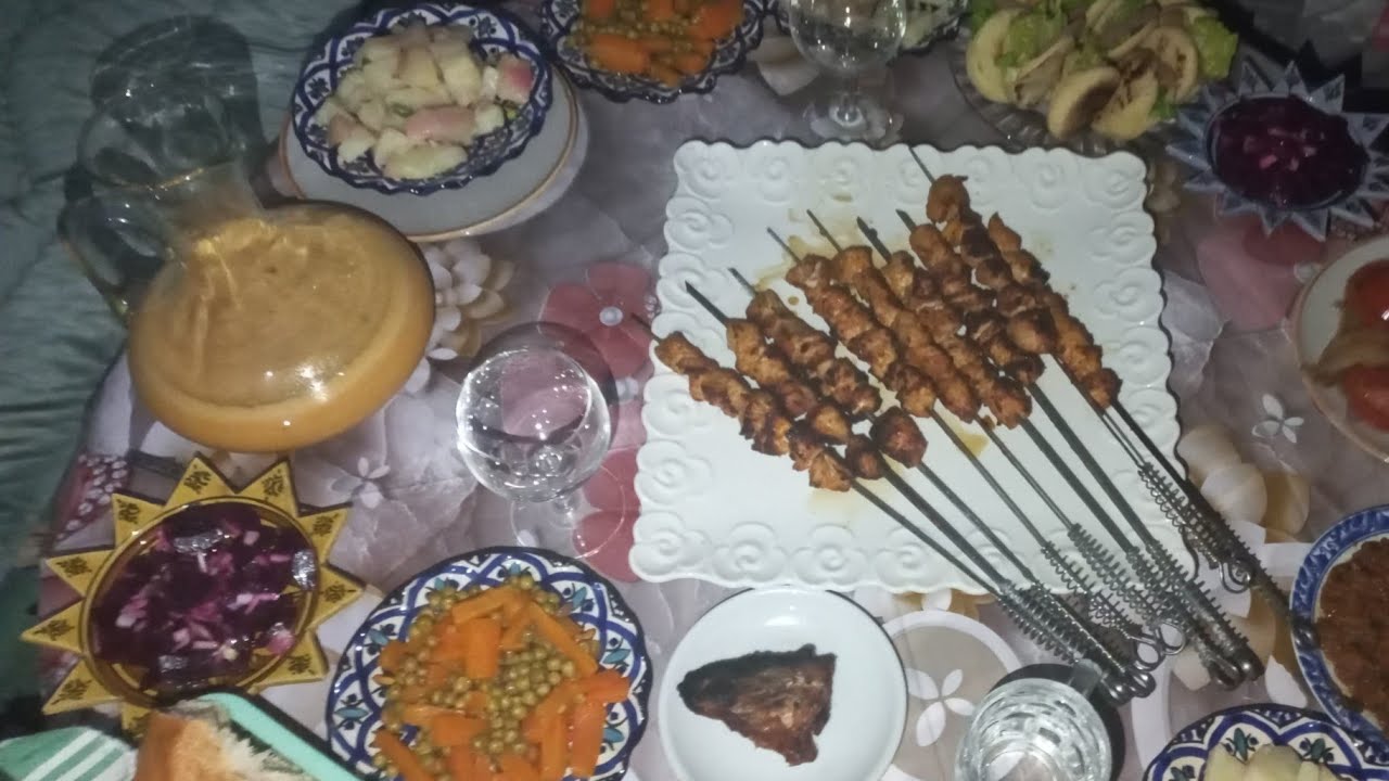 دجاج رائع مشوي بطريقة منزلية وسهلة التحضير وشهية المذاق 