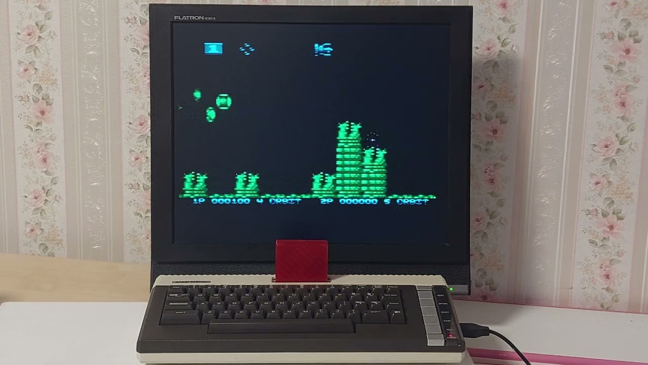 Atari 600XL (512 kB) + картридж SXEGS.