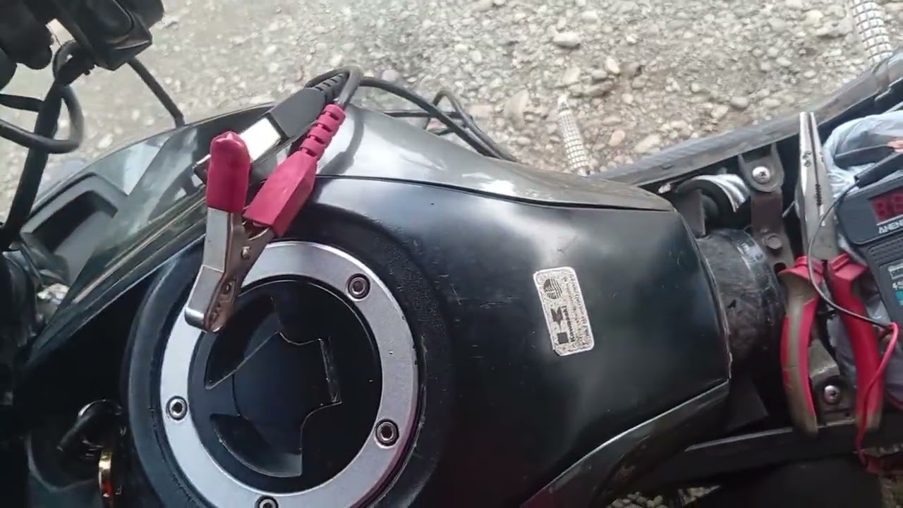 Motorcycle namamatay makina daw,pag nag signal light, panourin kung anung dahilan nito.