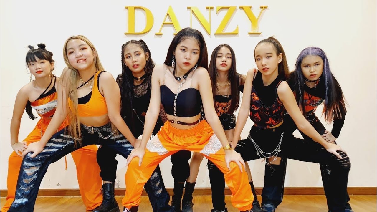 4EVE - Booty Bomb cover by danzystudio