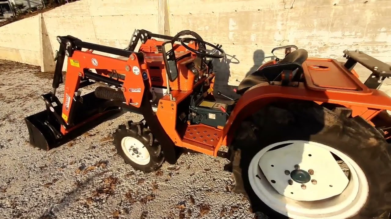 Обзор и запуск японского минитрактора Kubota B1600 с фронтальным погрузчиком!