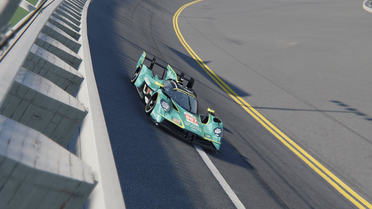Hotlap Daytona International Raceway (Aston Martin Valkyrie - 1:33.971)