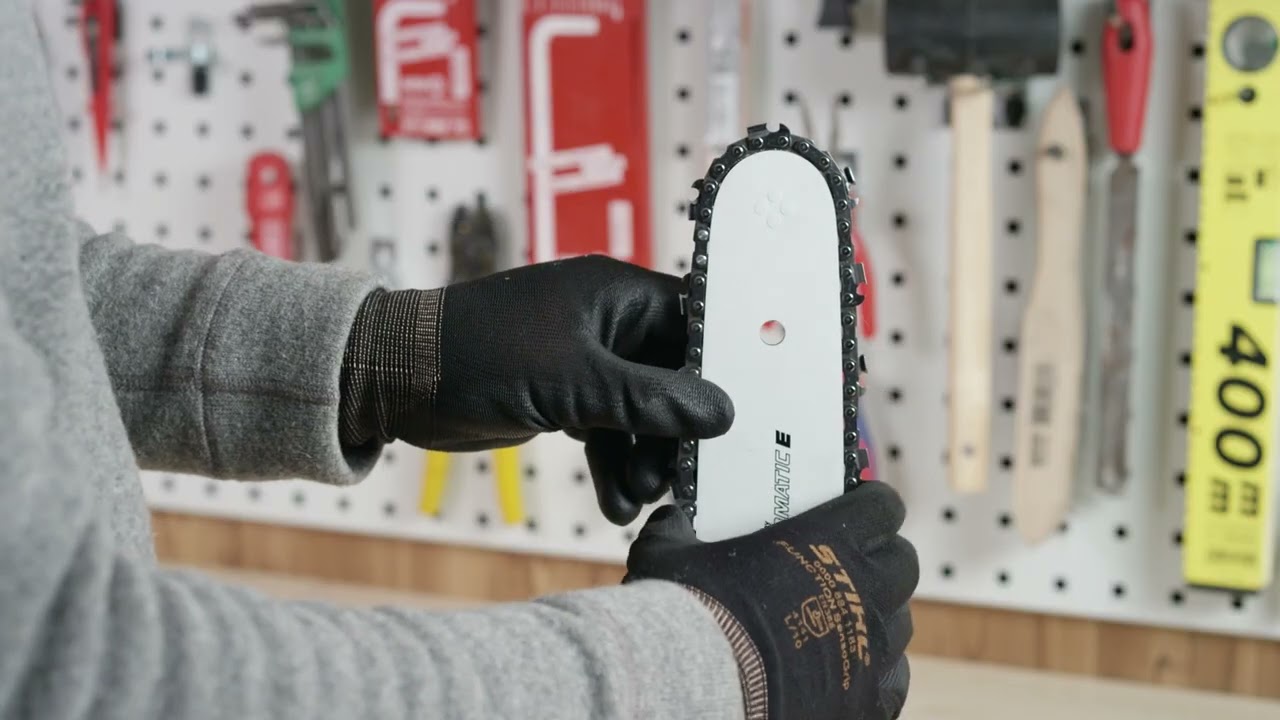 Zaagblad & ketting monteren + aanspannen STIHL MS 180 ✅ | Tips van keizers.nu