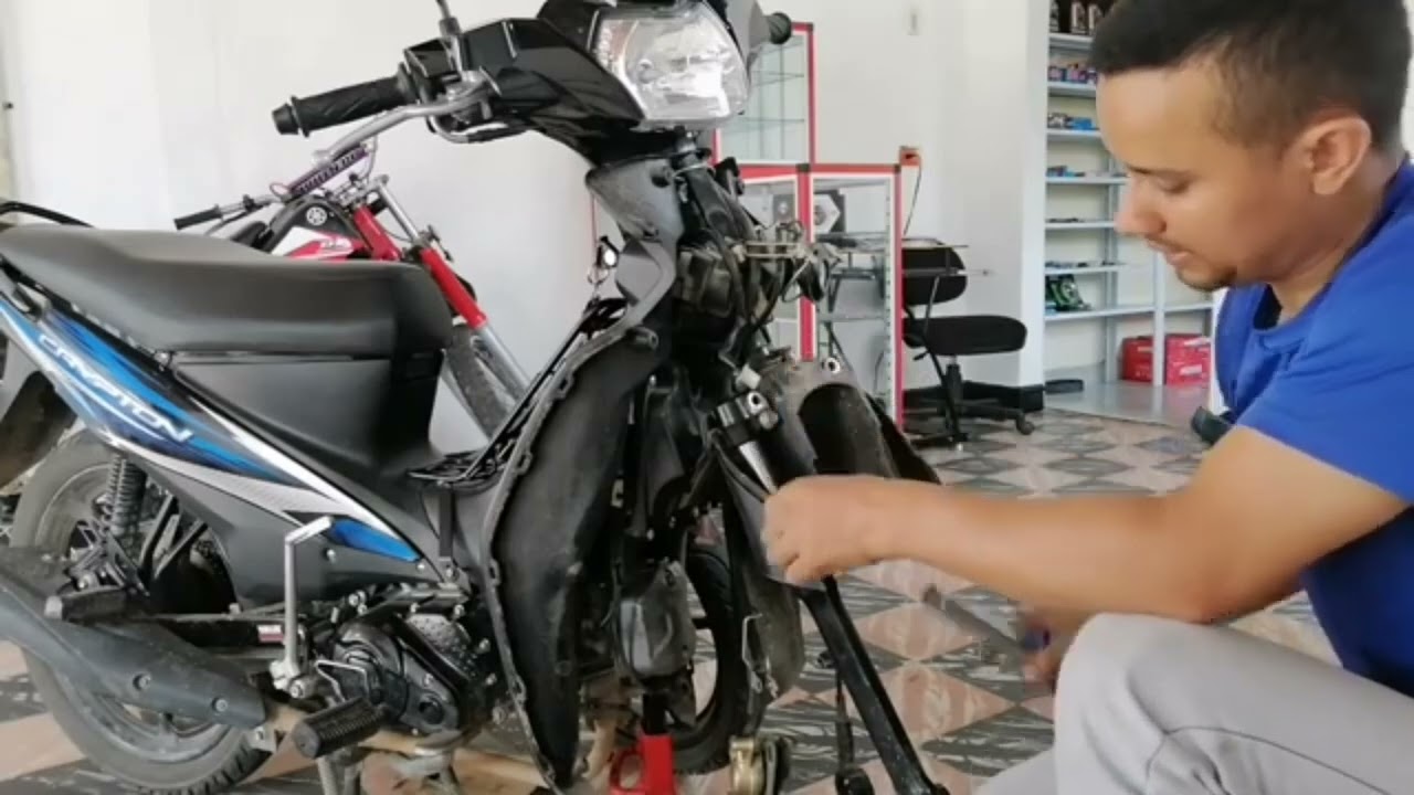 Como cambiar Aceite de BARRAS de una CRYPTON115 💯👍🏻