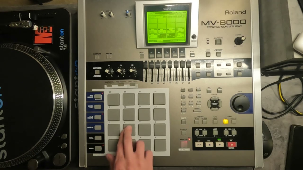 Roland MV8000 Railway station  (jazz sampling hip-hop beat)