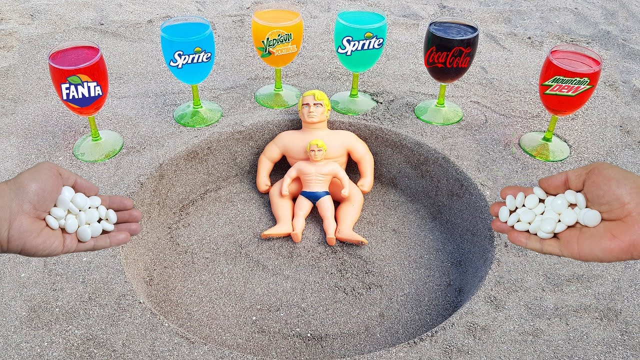 Big Stretch Armstrong VS Small, Cola, Fanta, Sprite, Pepsi, Fruko, Yedig&uuml;n and Mentos Underground