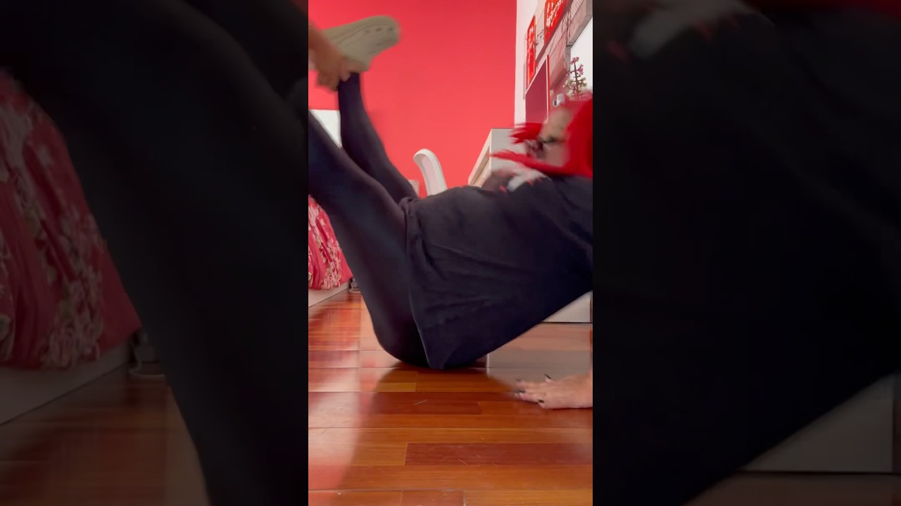 Mis hijos me tiran haciendo el trend de Bugatti 🤣 #shortvideo #shortsfeed #funny #comedy