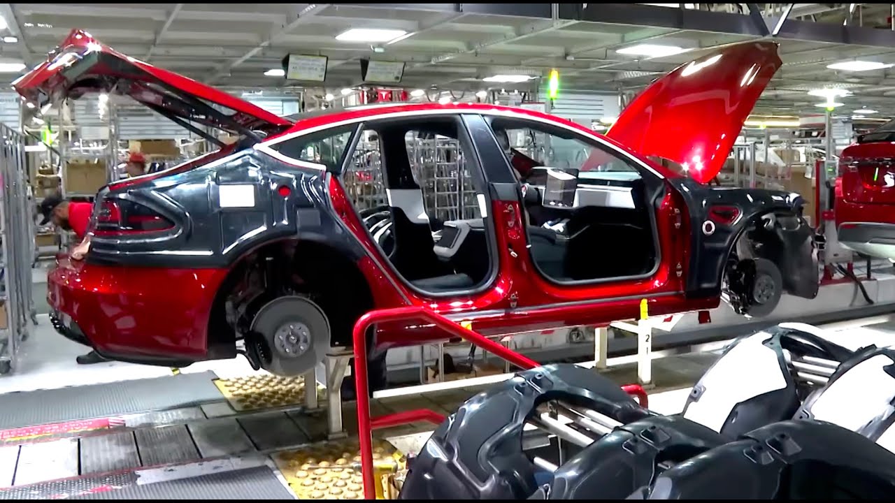 Производство на мегазаводе и новая модернизированная Tesla Model 3 2024 года