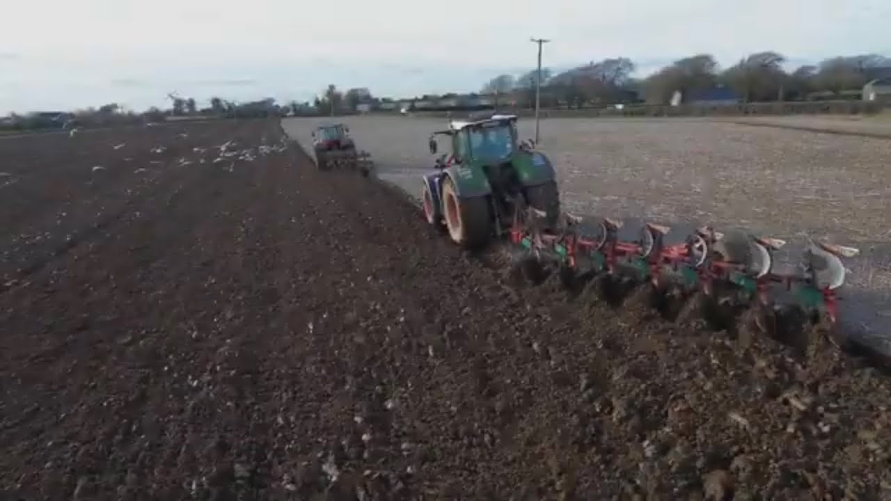 A.Wickham Sons ploughing Massy 7720 & Fendt 942