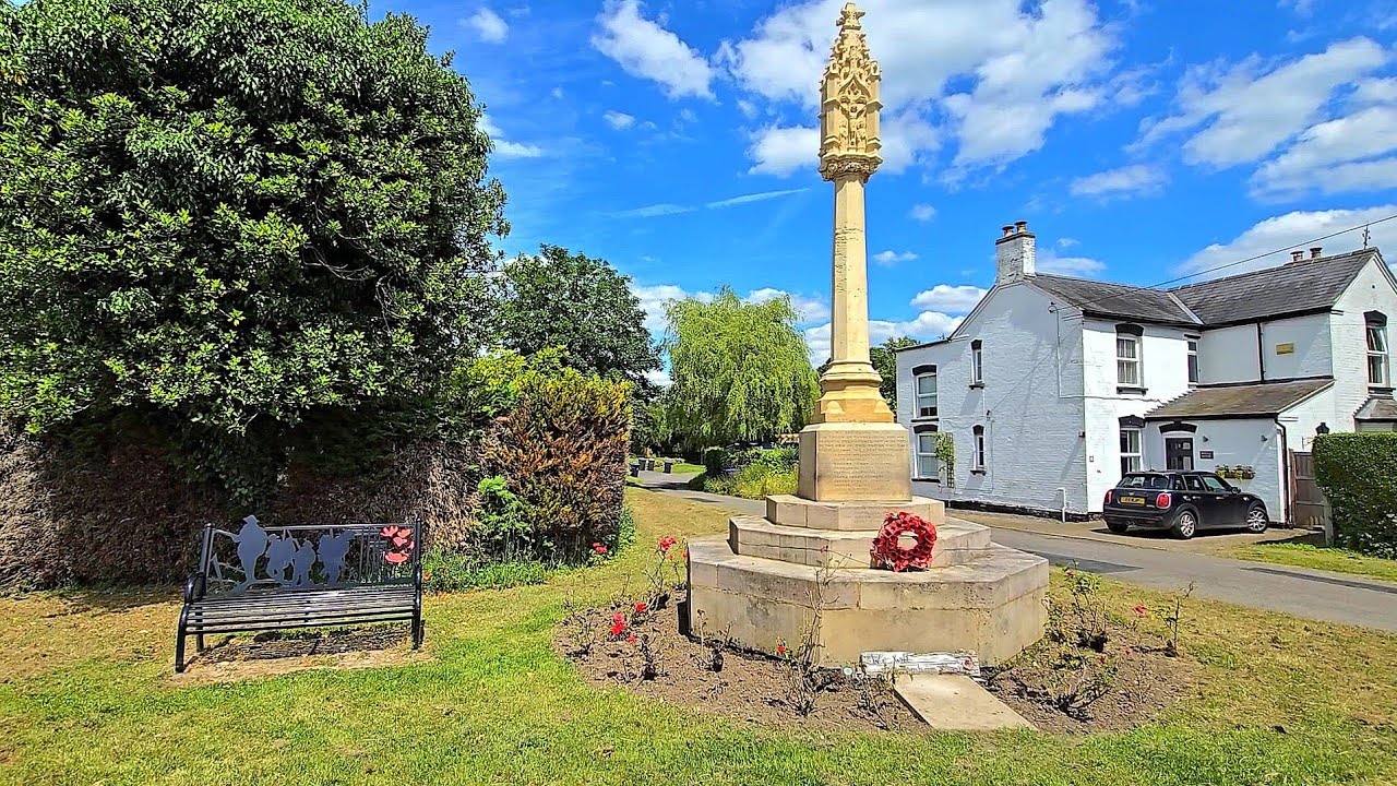 Yelvertoft WW1 Memorial - High Street/Swinnertons Lane