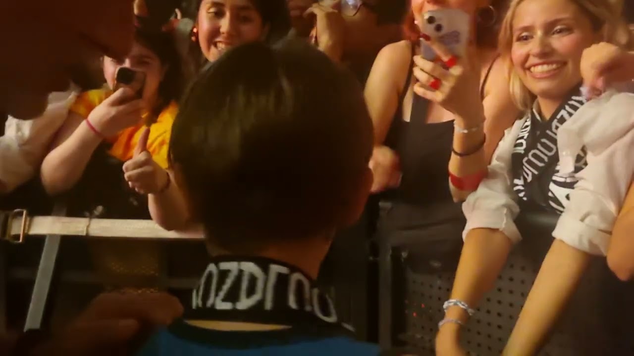 🎤Max subió al escenario con 21 Pilots en el Movistar Arena😱