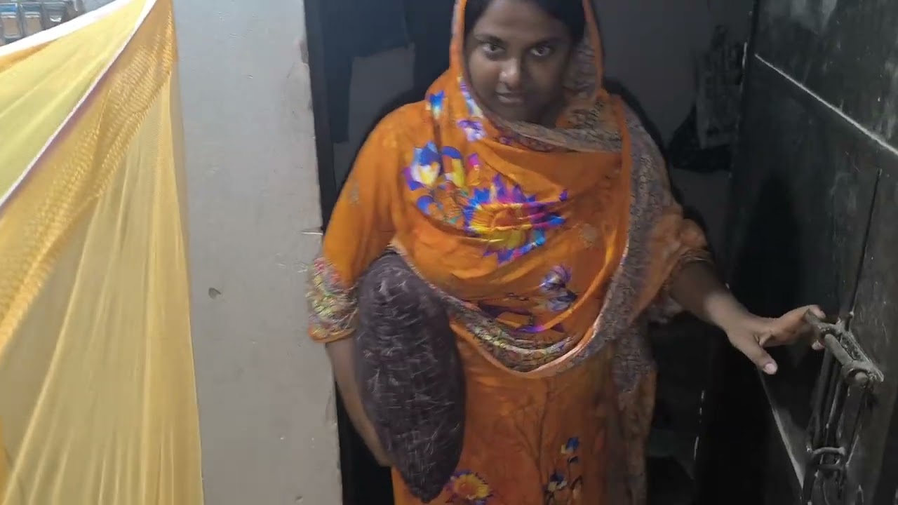 ঢাকা শহরে আমাদের ছোট্ট একটি সংসার গোছানোর চেষ্টা আমাদের জন্য দোয়া করবেন সবাই 🥰#funny #video