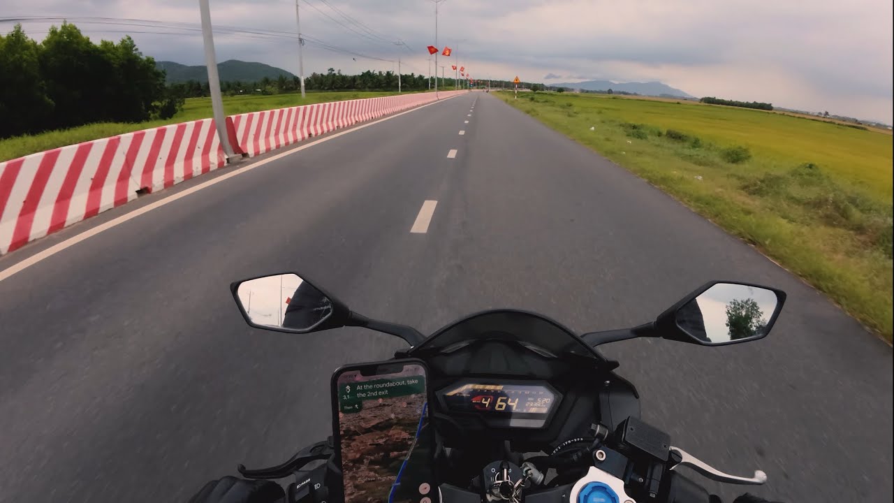 Taking my HONDA CBR150R on long straight roads!