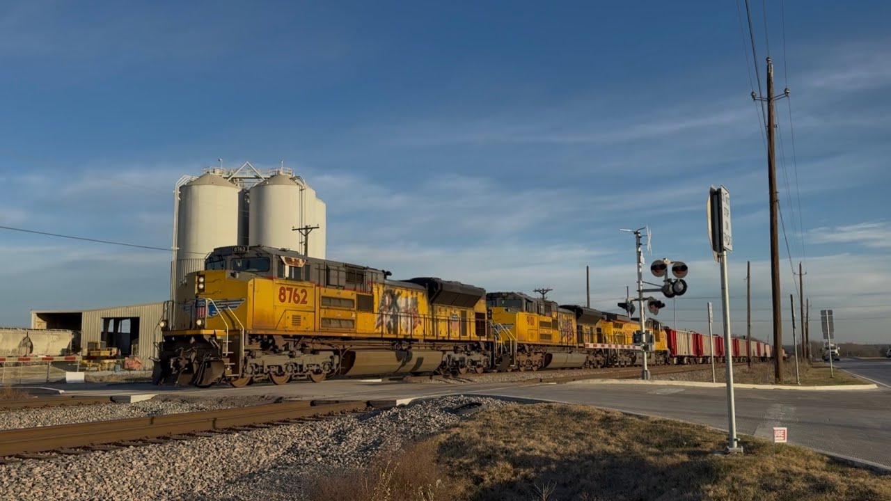 UP SD70ACe 8762 Leads Empty Herzog Ballast on 1/19/26