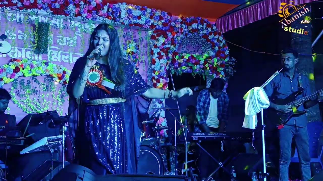 মায়াবিনি আমার চোখে।। Mayabini।। Jubin Garg ।।Cover -Nairita Roy ।।Live Stage programme ।।Sad song 