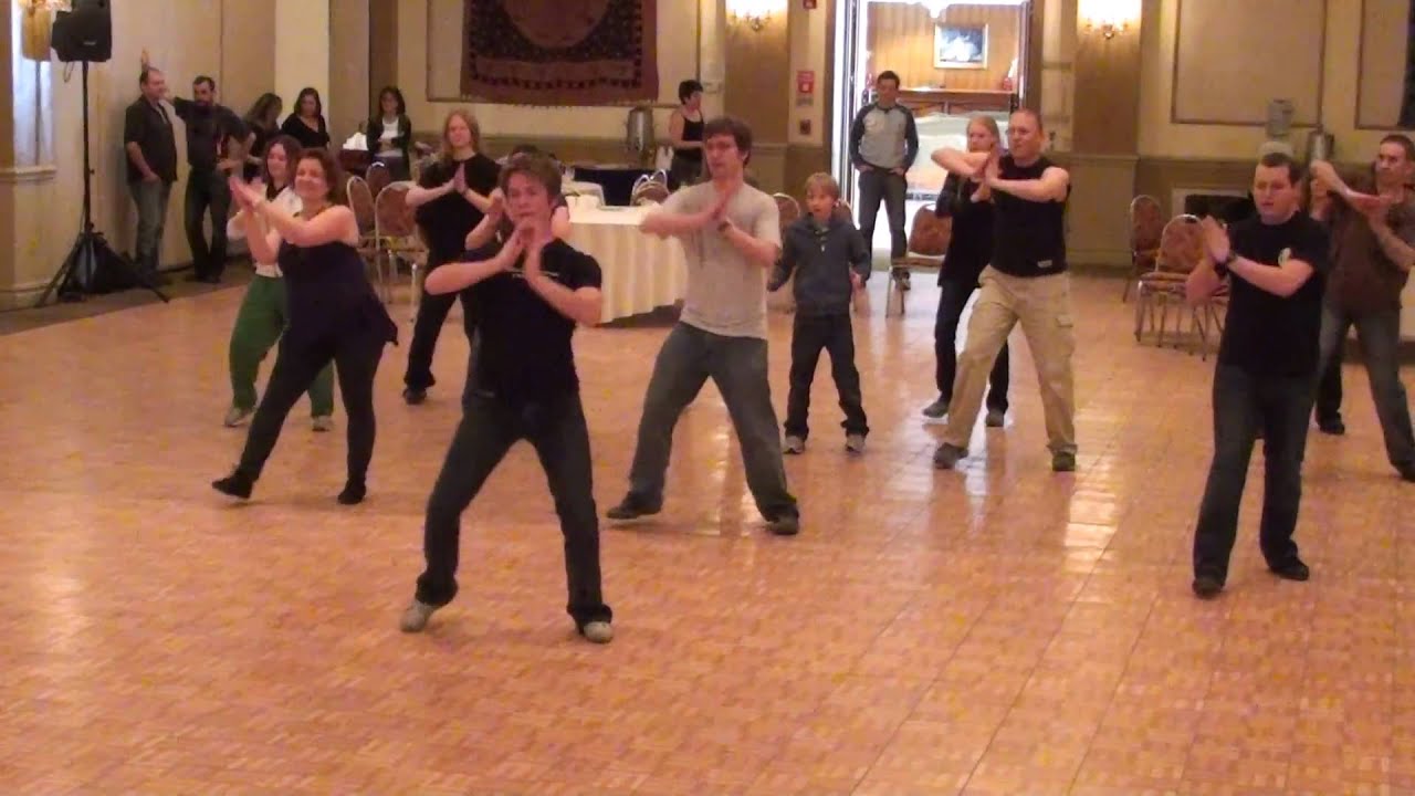 Waka Waka Line Dance Dancing ריקוד שורות וואקה וואקה