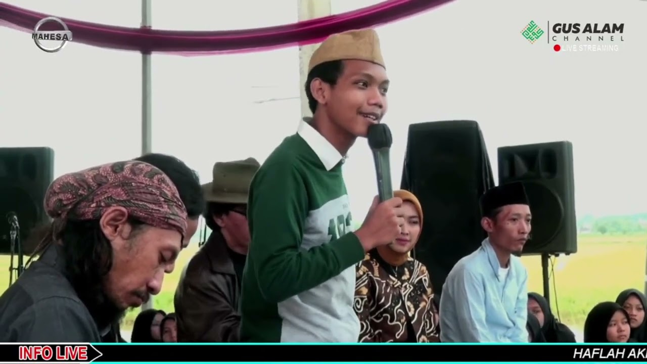 Gus Izza Sadewa dalam Saresehan Budaya , Seni dan Sastra Haflah Ponpes Alfadllu 2 Brangsong Kendal