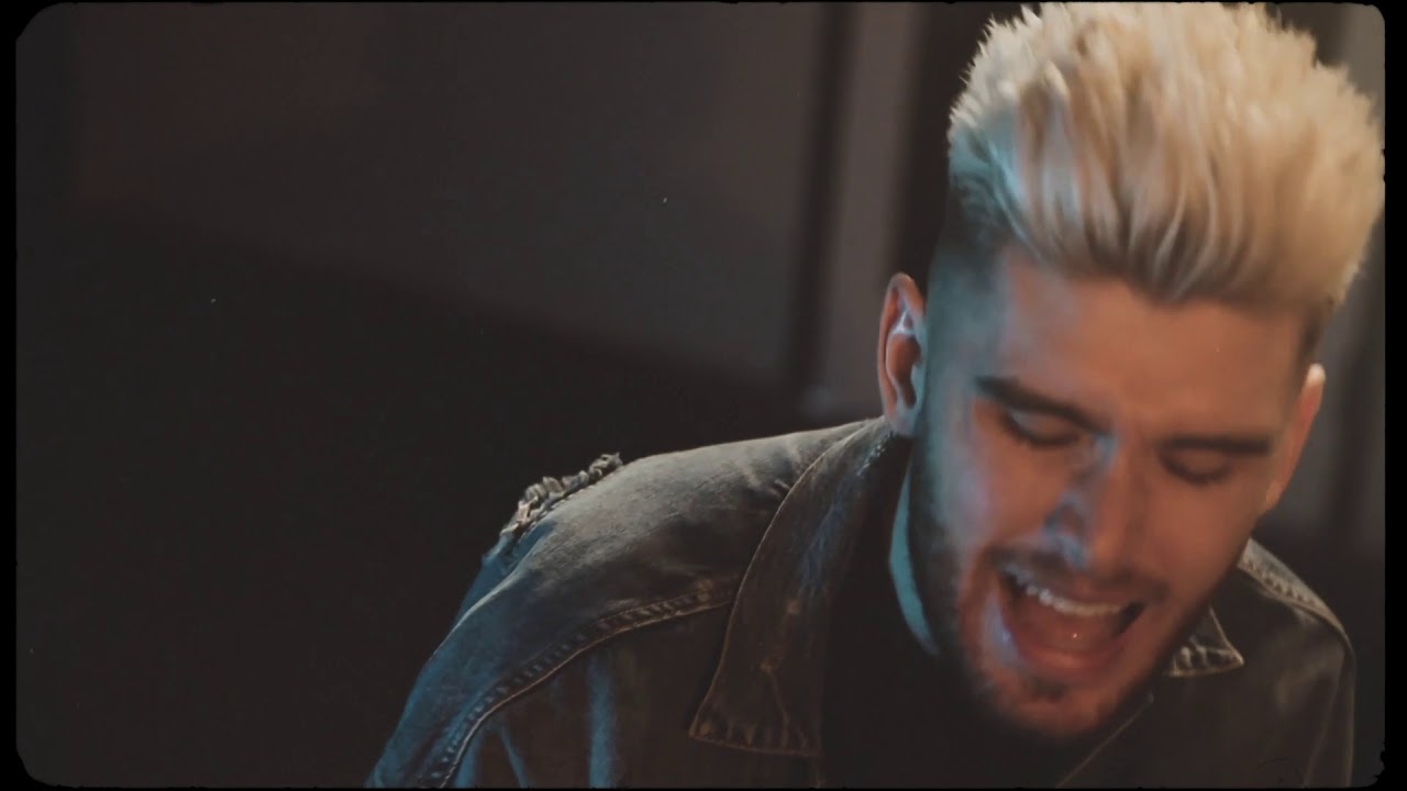 Colton Dixon - Miracles (Piano Version)