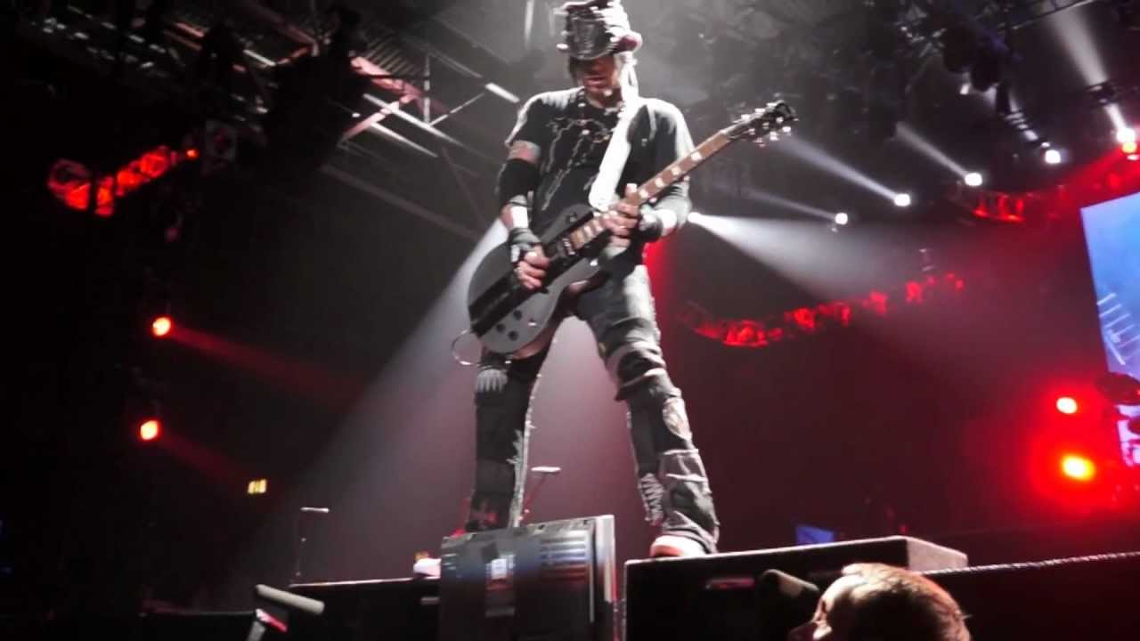 Guns N Roses DJ Ashba SOLO & Sweet Child O' Mine 26MayBirmingham
