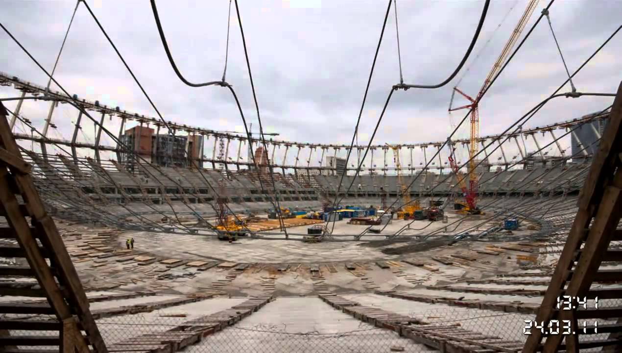 The  big lift  of a cable stayed roof system at NSC Olimpiys