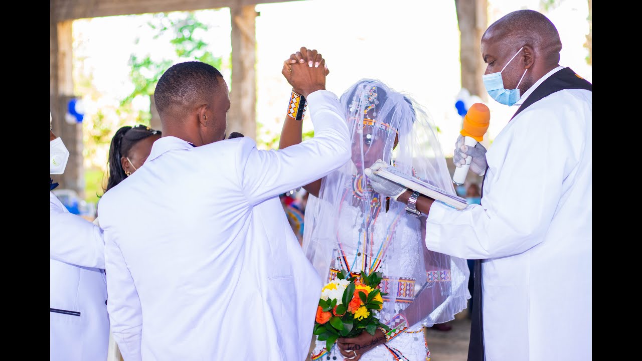 'Which of our marriage vows is most important' Couple tag with The Taritas- Parents Magazine
