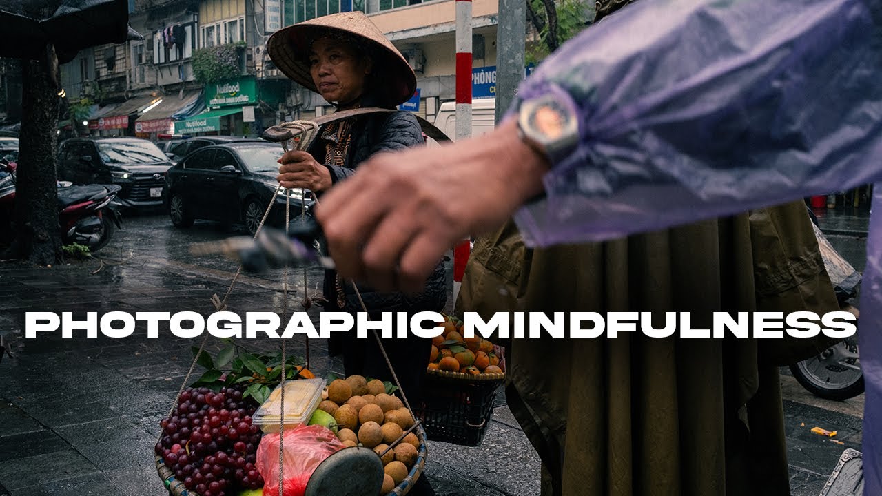 Does MINDFULNESS in Street Photography Exist? Hanoi, Vietnam