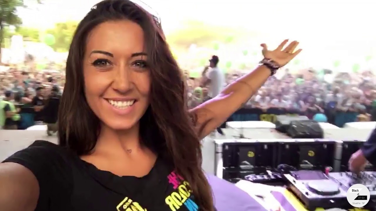 Una luce che splende sul palco !! #bewtv #bigmag #aryfashion #music #discoteca #sballo