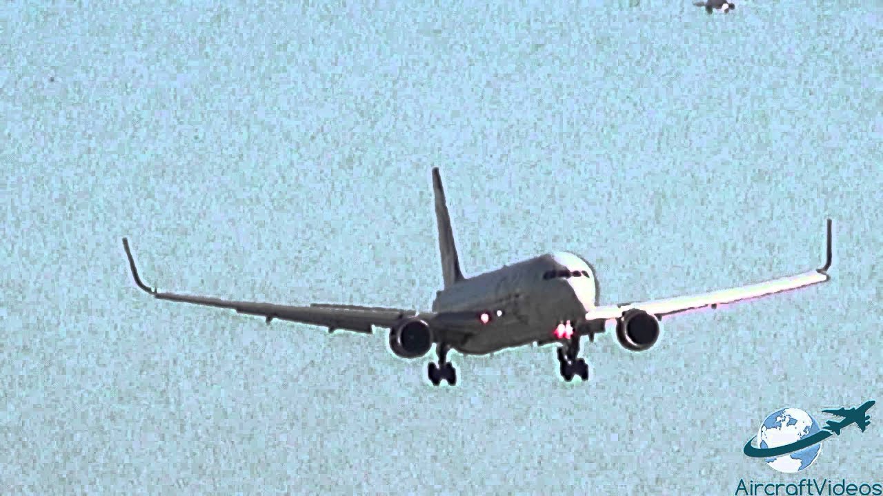 Air Canada Rouge 767-333/ER [C-FMXC]