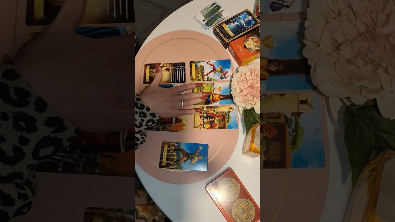 МУЖЧИНА УЖЕ НА ПОРОГЕ ❗🌹🌹🌹 #онлайнгадание #таро #tarot #таролог #гадание #эзотерика 