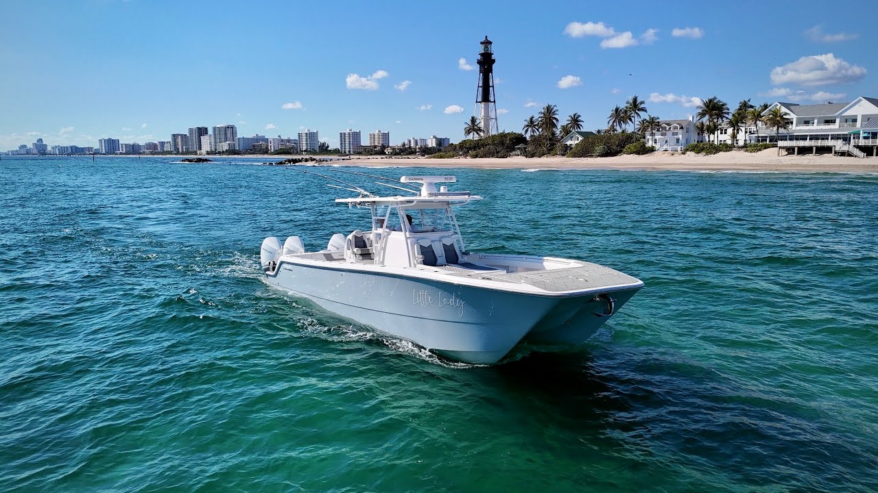 35' Invincible Catamaran 2024 - Drone