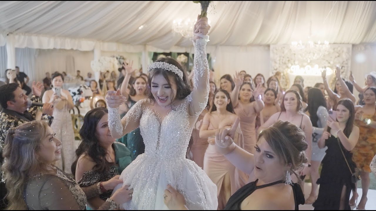 Wedding Reception First Dance & La Vibora De La Mar | Julissa & Cesar Traditional Mexican Wedding