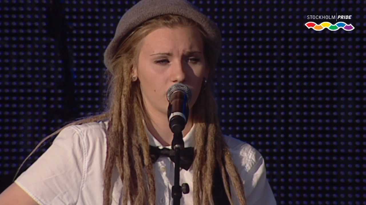 Moa Lignell - Whatever They Do (Live Stockholm Pride 2012)